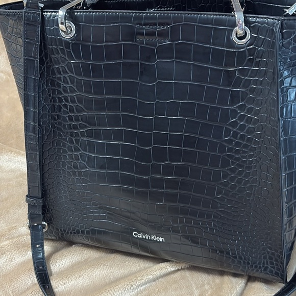 Calvin Klein Black Structured Tote with Croc Embossing - Picture 2 of 10